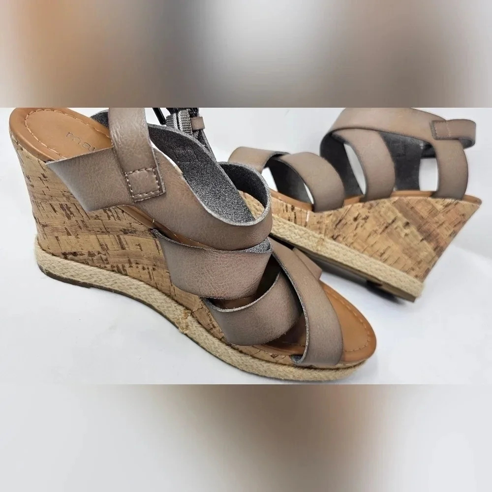 Maurices Women's Taupe Jaden Strappy Wedge Sandal Size 8 - Picture 3 of 12